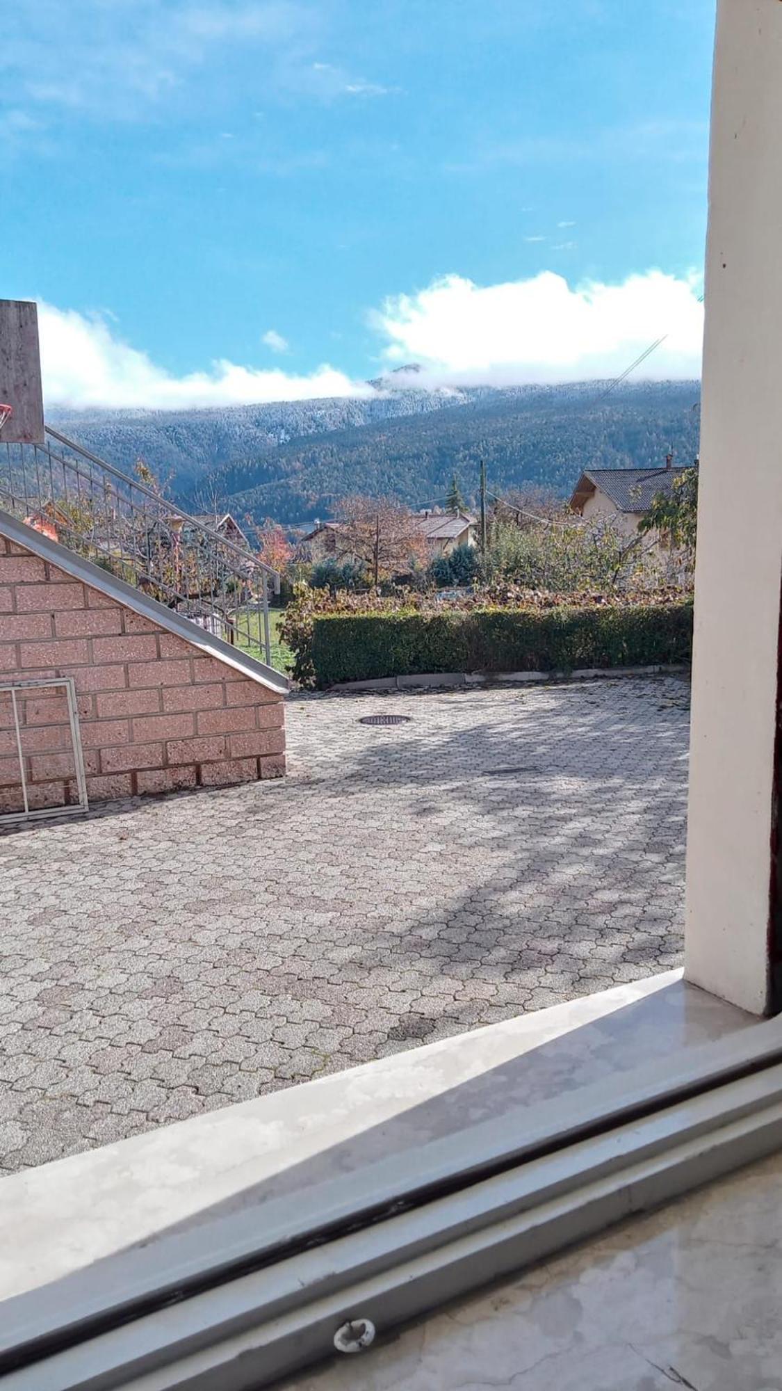Casa Vacanze A Romeno Exterior photo
